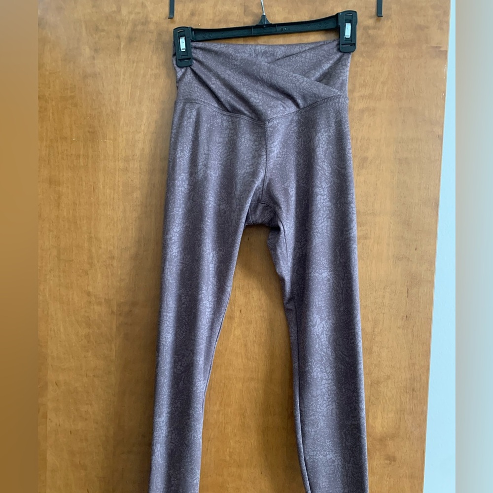 New w/o tags Danskin leggings.  Size XS.  Polyester/spandex.